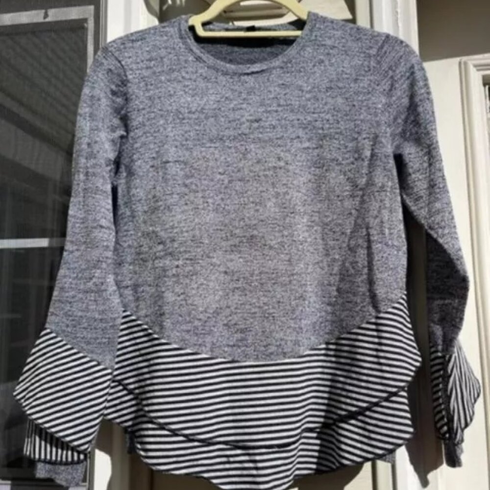 NWOT CHEE-CHO Contrast Stripe Ruffle Trim Sweater Top, Size S